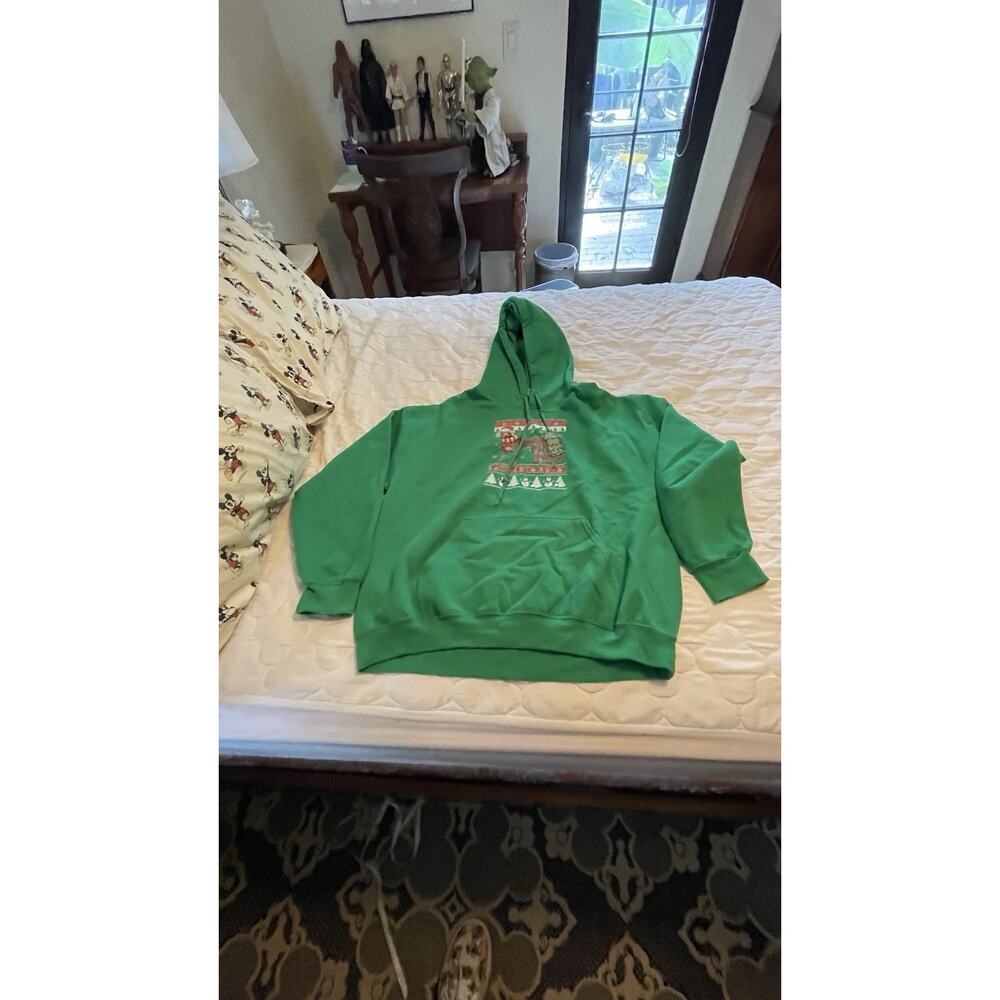 Green Weimaraner Sweatshirt Medium